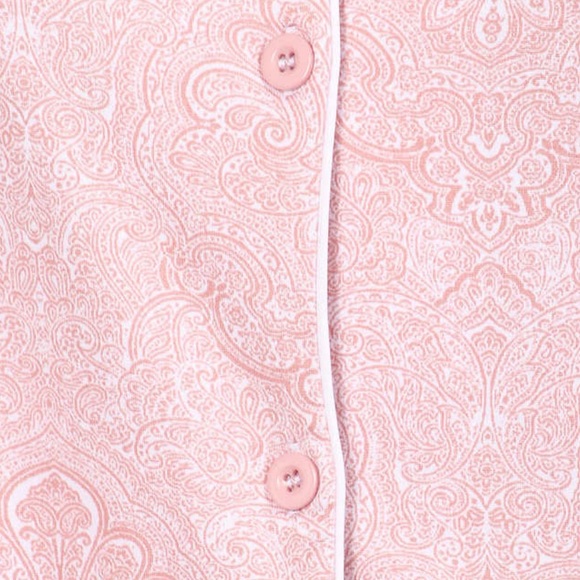 Tahari Woman’s 2-piece Pyjama Set - Picture 2 of 10